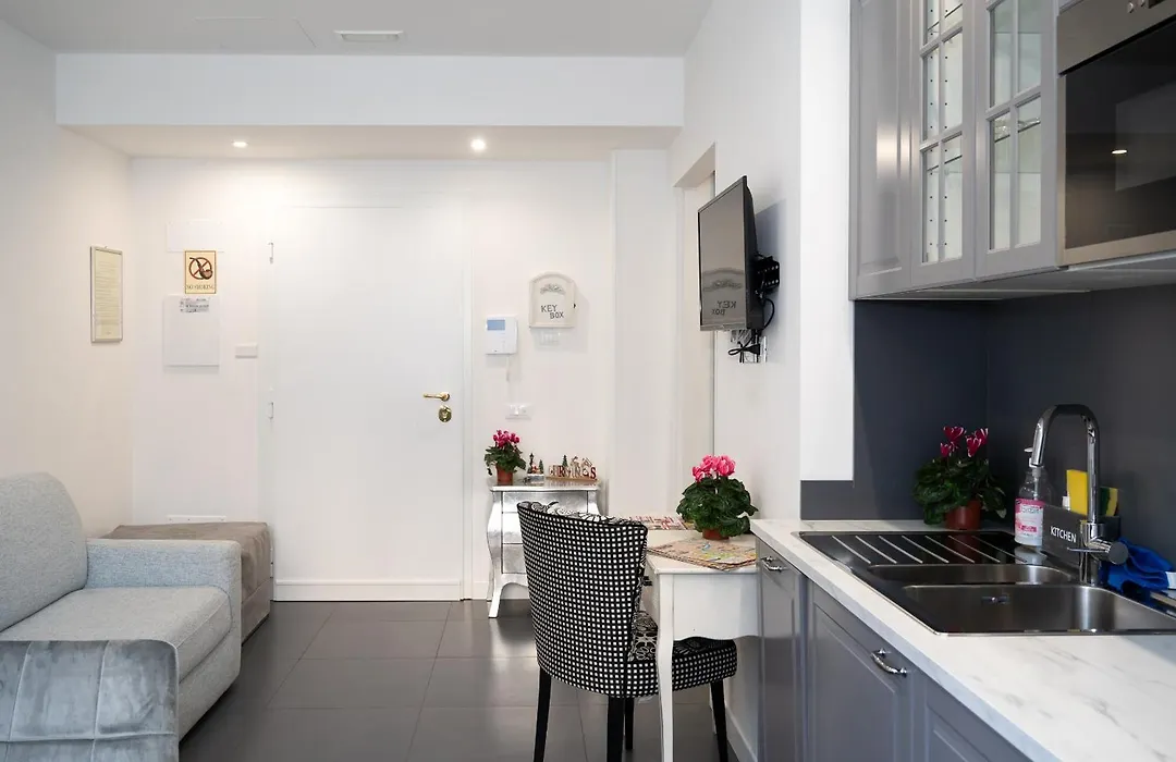 St. Peter Boutique Apt-1